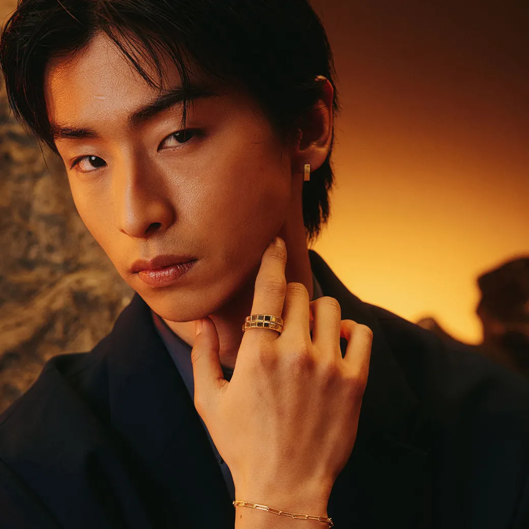 Gold Box Ring